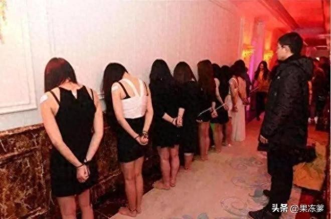 【案例说法】从安徽亳州市组织卖淫案件来看，组织卖淫与合作卖淫的区别